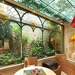 Hotel Au Manoir Saint Germain Paříž