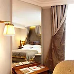 Au Manoir Saint Germain Hotel