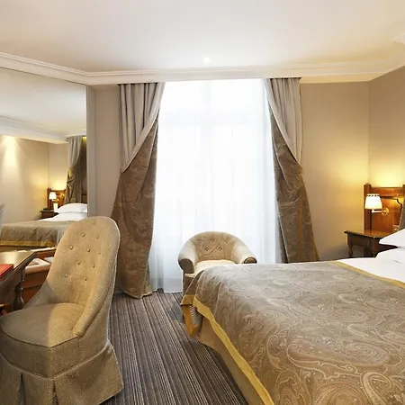 Au Manoir Saint Germain Париж