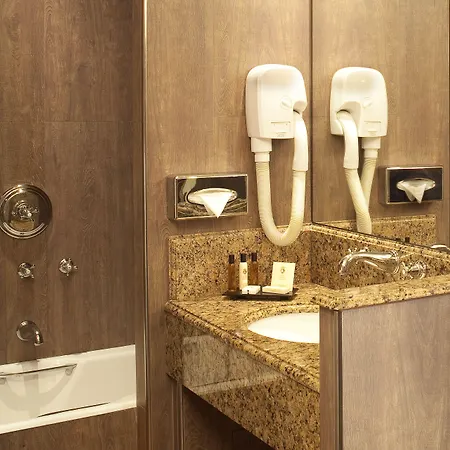 Au Manoir Saint Germain 4*