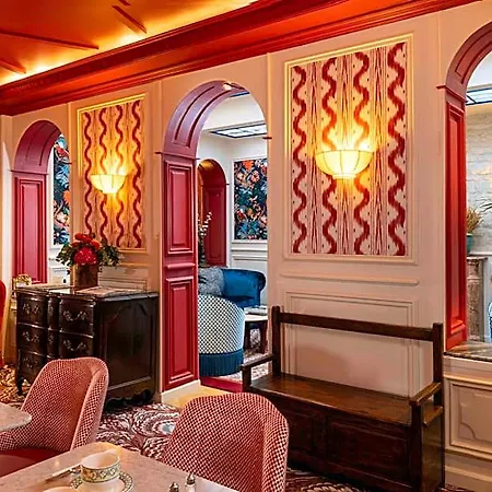 Au Manoir Saint Germain Hotel