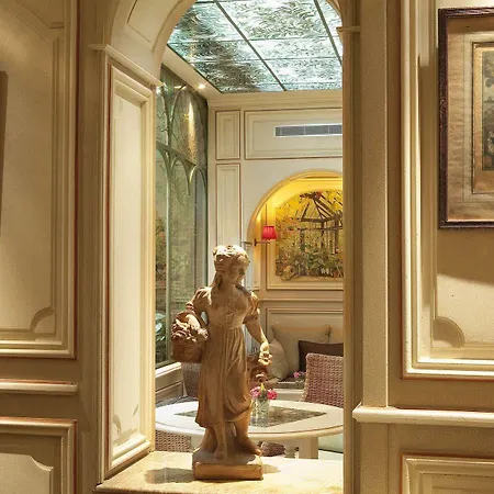 Au Manoir Saint Germain Отель Париж