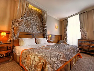 Отель Au Manoir Saint Germain Париж