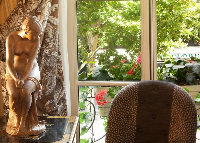 Au Manoir Saint Germain Hotel 4*